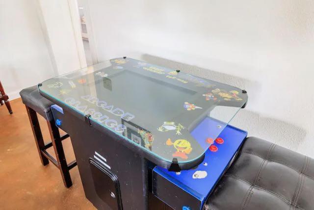 Vakantiehuis Raccoon Hideout Hot Tub Bbq Arcade Darts *